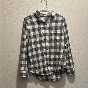 ☑️SO Black and White Flannel Shirt